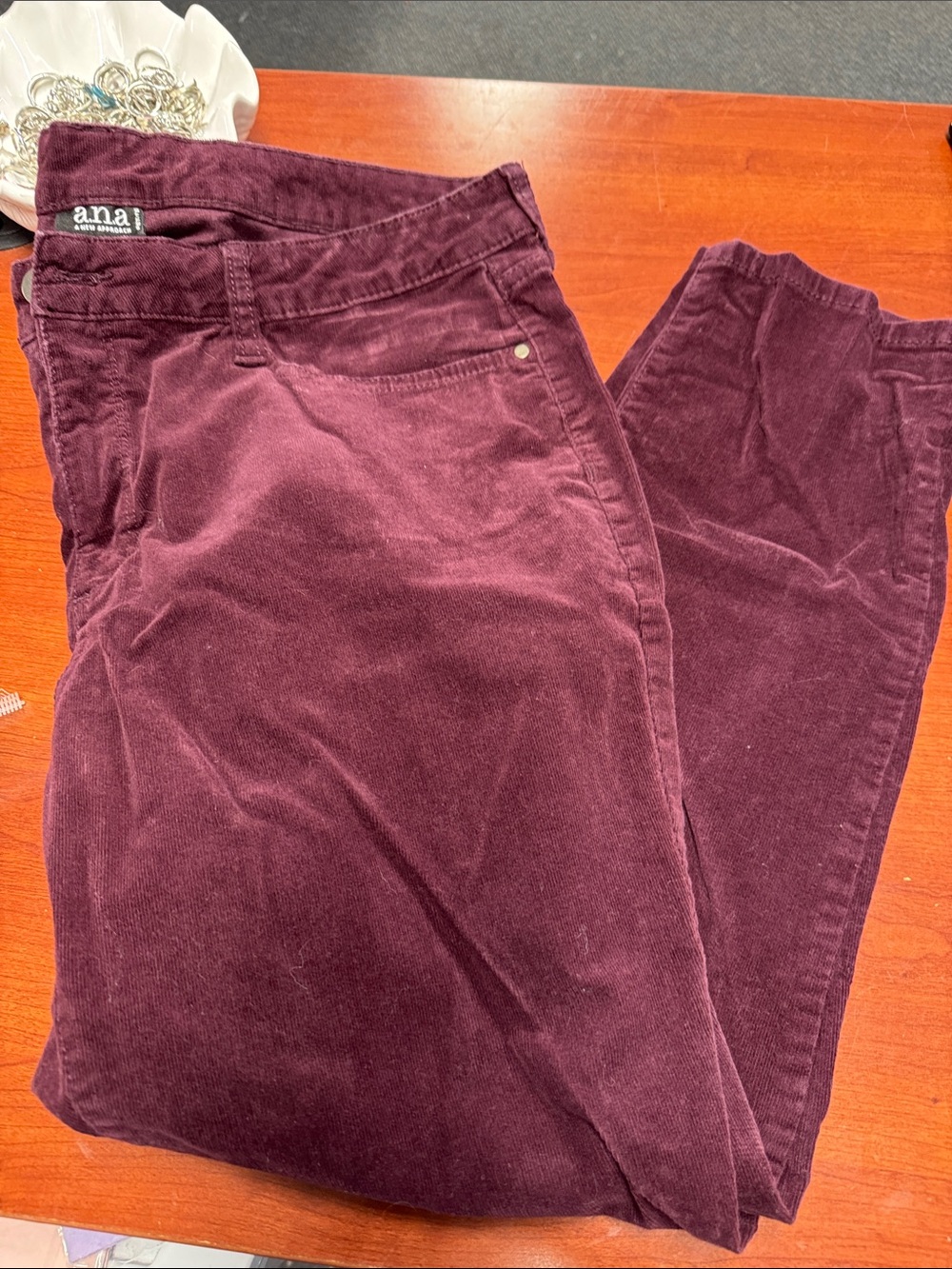Ana corduroy pants size 10 // 092536